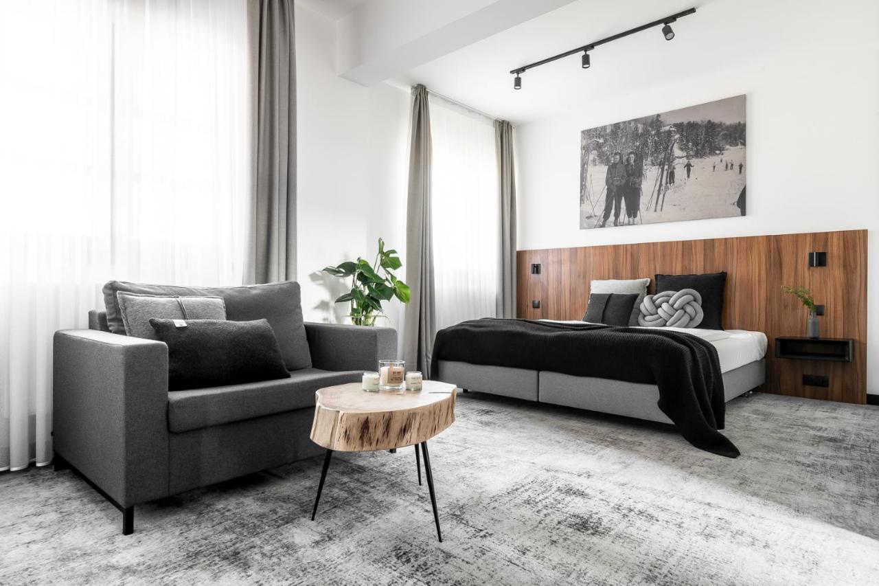 Hotel Zawrat - Blisko Natury เบียลกาตัทร์ชันสกา ภายนอก รูปภาพ
