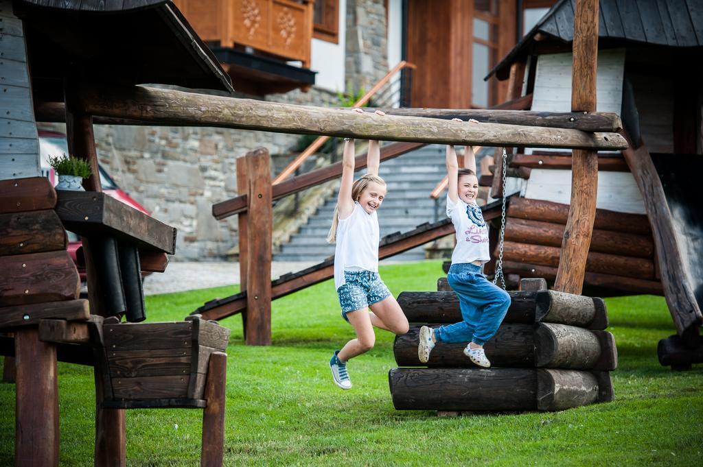 Hotel Zawrat - Blisko Natury เบียลกาตัทร์ชันสกา ภายนอก รูปภาพ