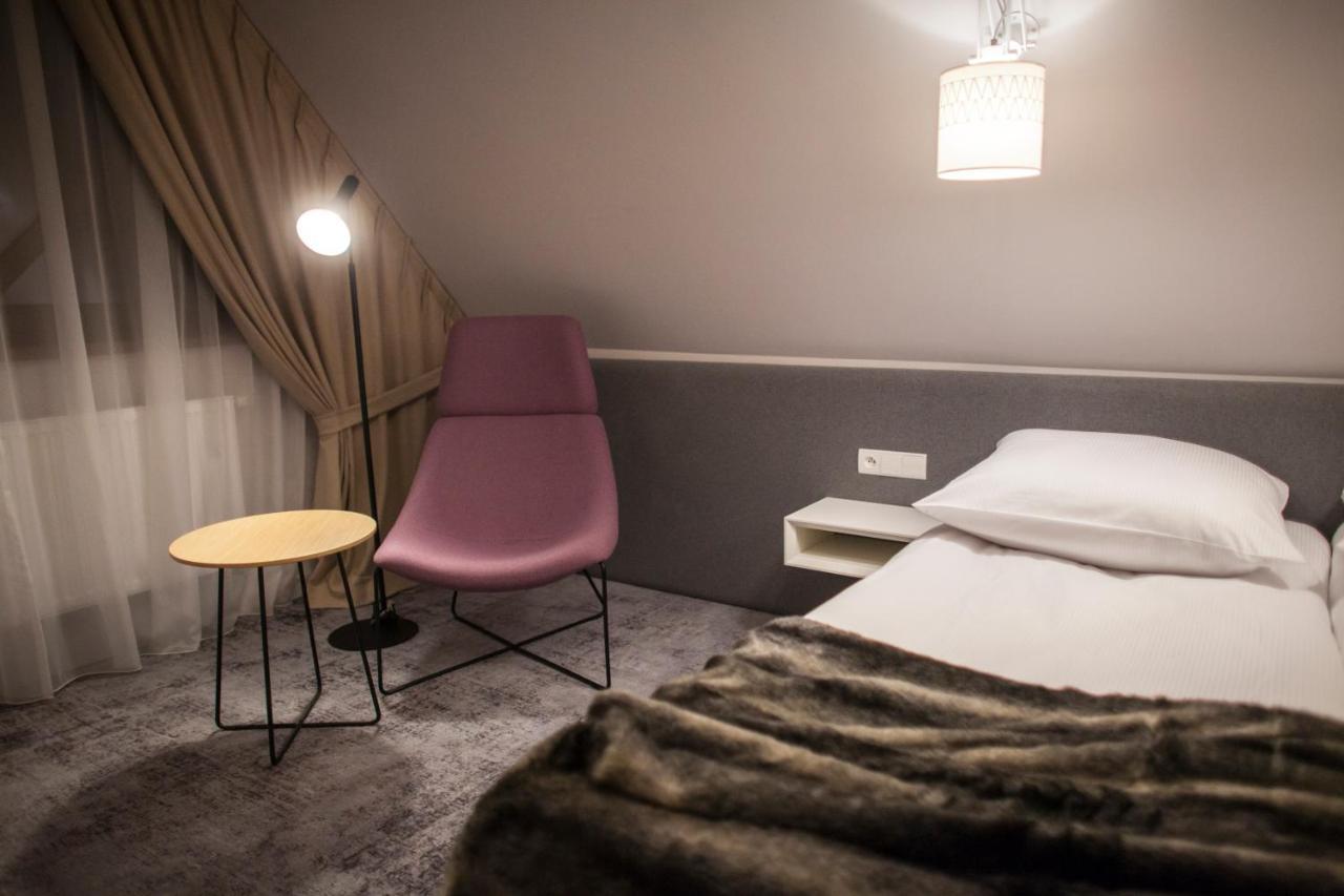 Hotel Zawrat - Blisko Natury เบียลกาตัทร์ชันสกา ภายนอก รูปภาพ